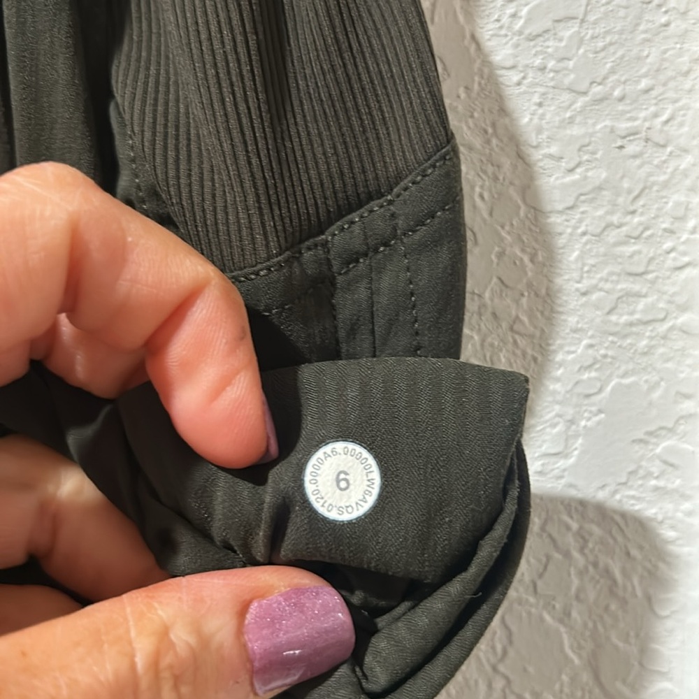 lululemon Olive Studio Cropped Pants - Picture 14 of 16